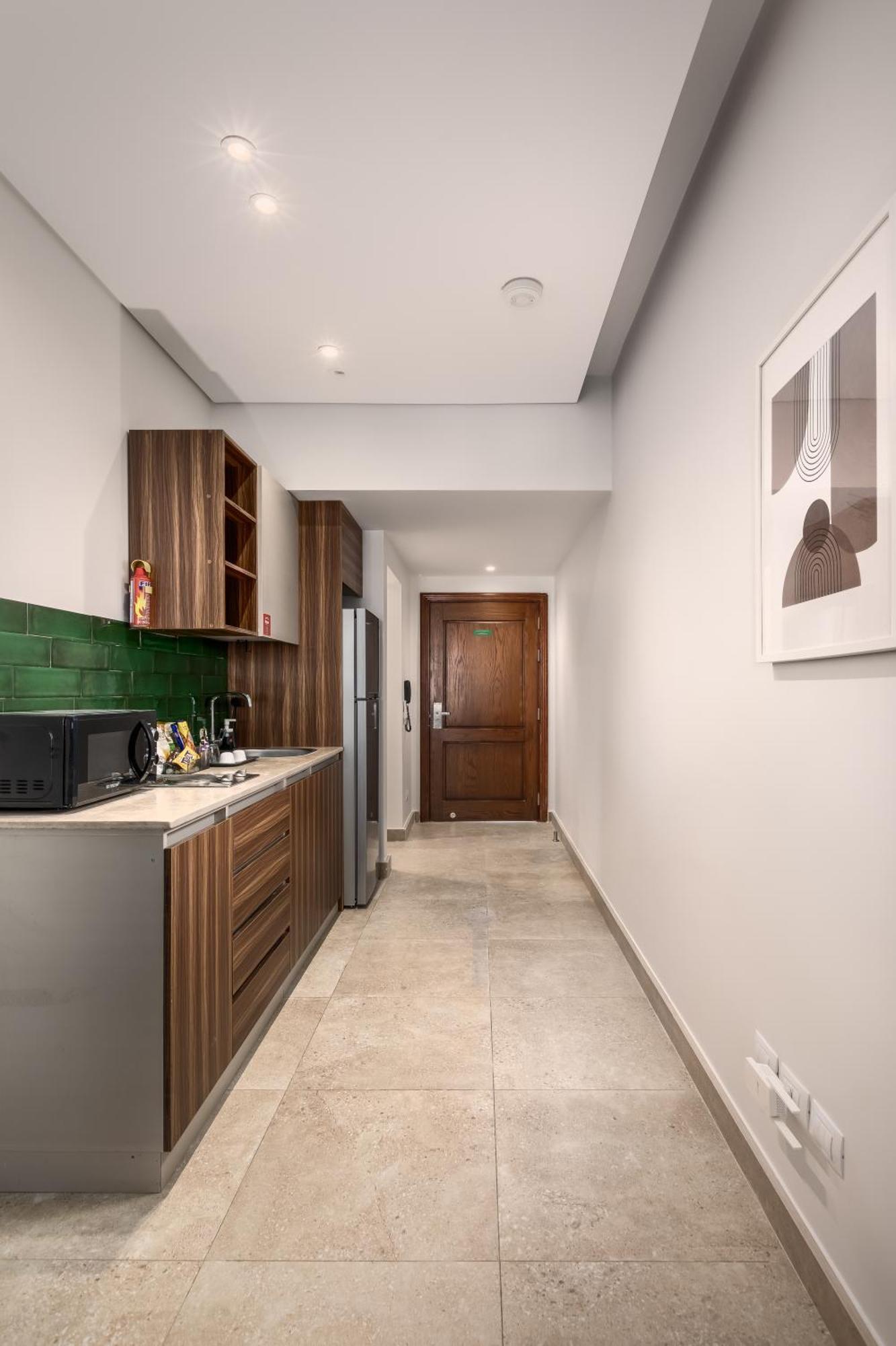 Livingville Nine Kaherah Luaran gambar