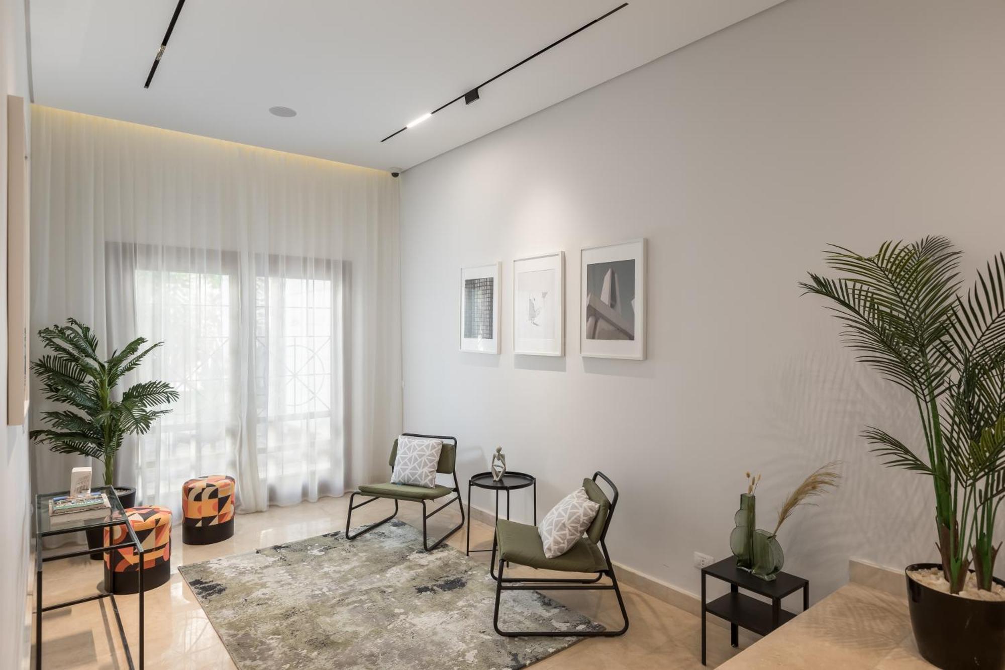 Livingville Nine Kaherah Luaran gambar