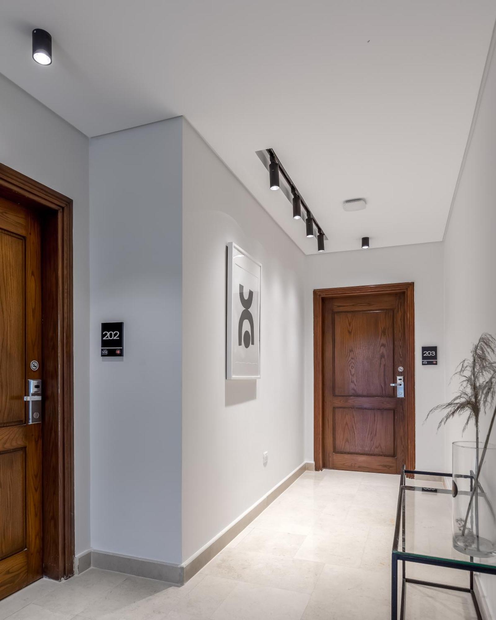Livingville Nine Kaherah Luaran gambar