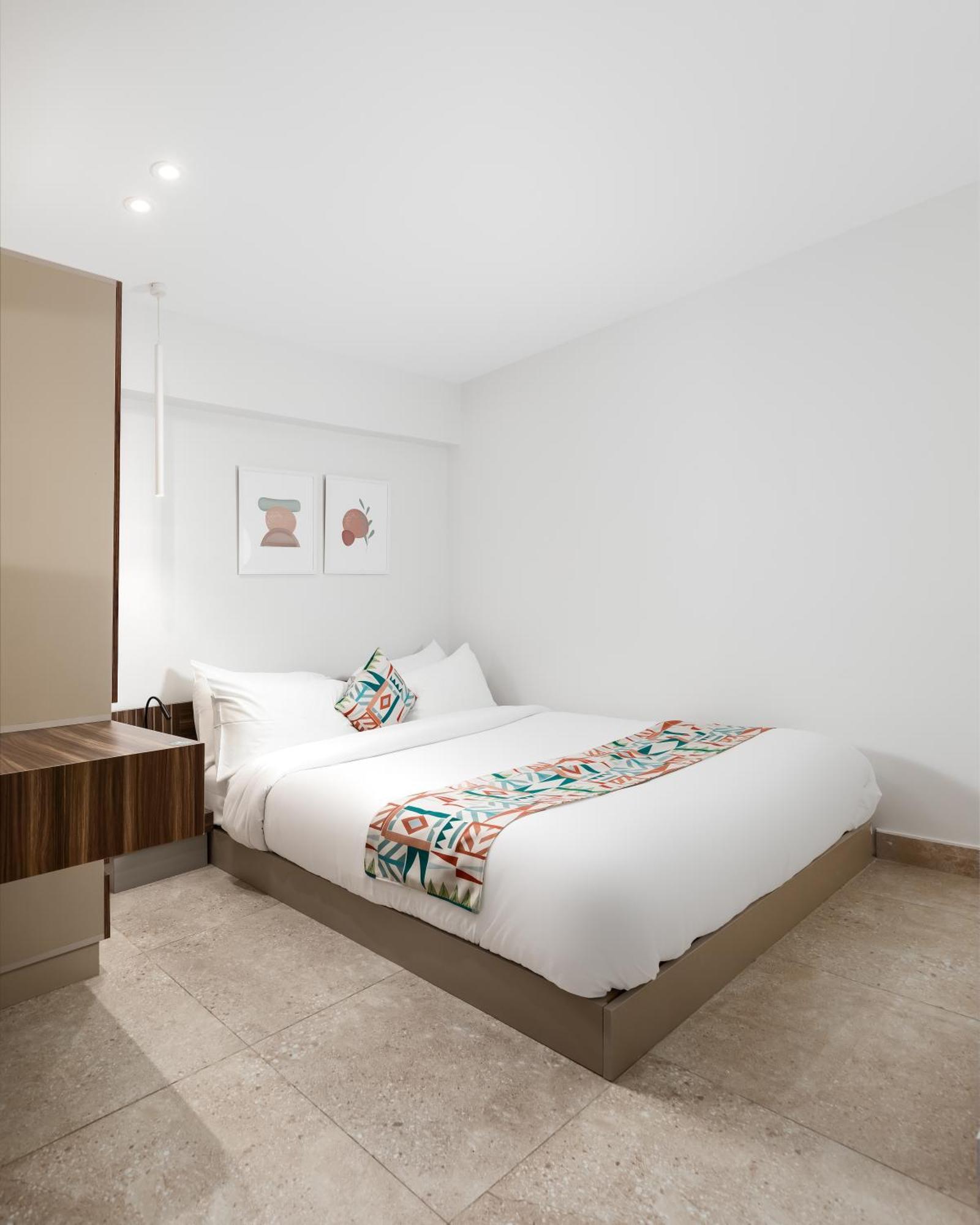 Livingville Nine Kaherah Luaran gambar
